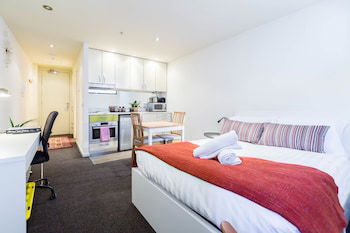 EMILY, Carlton Studio Apartment - Goulburn Accommodation 1
