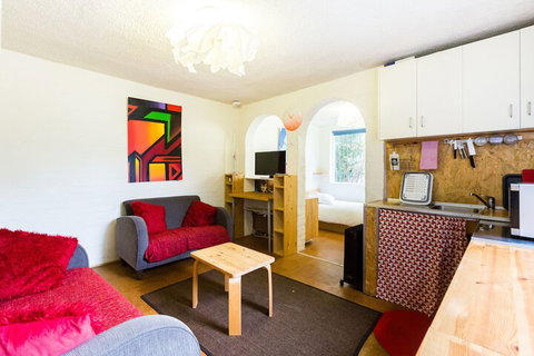 REID, Fitzroy Studio Apartment - Goulburn Accommodation 2