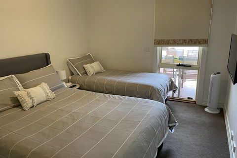 Austral Place 88 Via Merri River - Goulburn Accommodation 6
