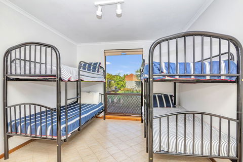 Queensland South - Goulburn Accommodation 6