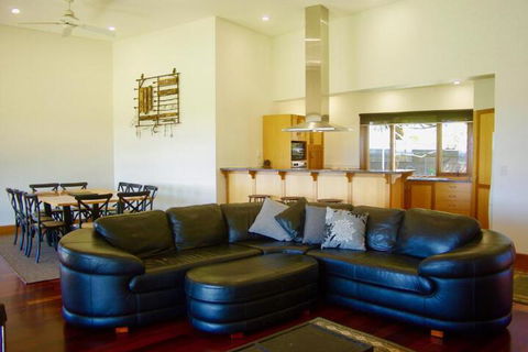 Scobie Lane Retreat - Goulburn Accommodation 5