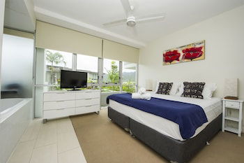 1 Bright Point Apartment 1208 - Goulburn Accommodation 0