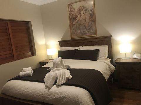 Atina Rocks Country Homestead - Goulburn Accommodation 5