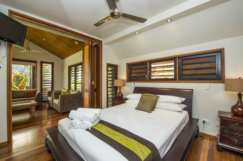 Pure Magnetic Villa 2 - Goulburn Accommodation 1