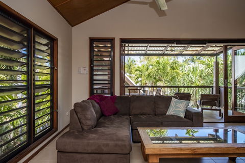 Pure Magnetic Villa 9 - Goulburn Accommodation 1