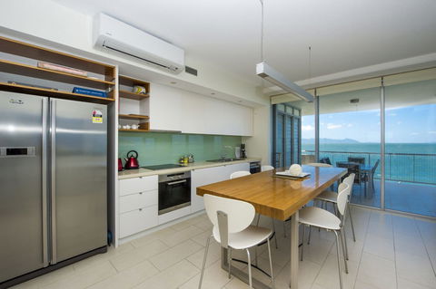 1 Bright Point Apartment 4201 - Goulburn Accommodation 2