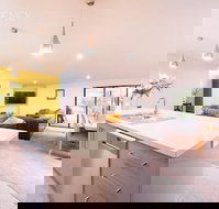 Euphoria House - Goulburn Accommodation