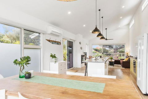 Sea View At Silver Sands - Goulburn Accommodation 5