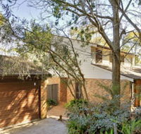 Barefoot Beach House - Shoal Bay - Goulburn Accommodation