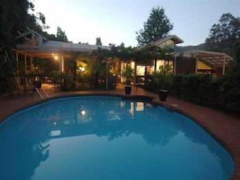 Apple Blossom Retreat - Goulburn Accommodation 2