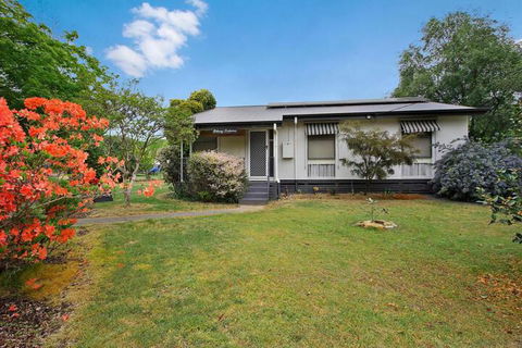 Delany Surprise Pet Friendly House - Goulburn Accommodation 5