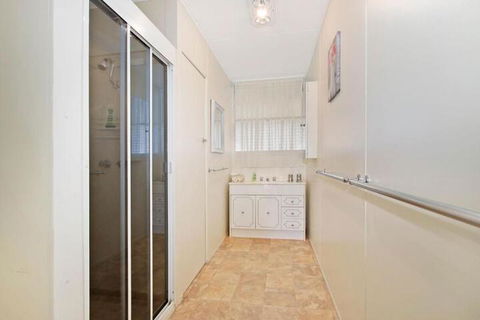 Delany Surprise Pet Friendly House - Goulburn Accommodation 0
