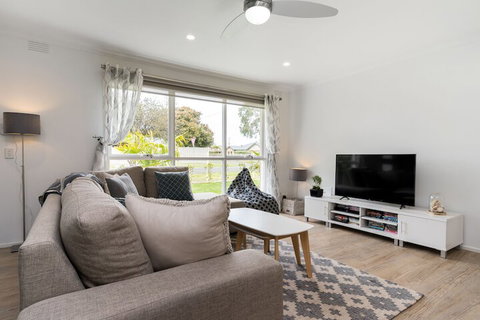 Xanadu Shores - Goulburn Accommodation 2