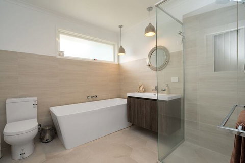 Xanadu Shores - Goulburn Accommodation 4