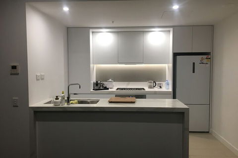 Exclusive Apartment With Water Views - Goulburn Accommodation 2