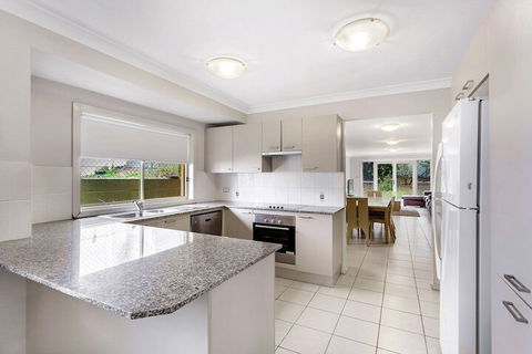 Alida Place 1 Lagoons Estate - Goulburn Accommodation 2