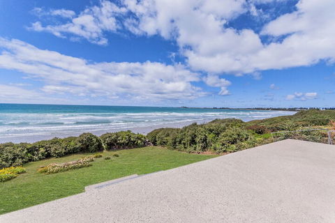 Aqua Mist Seascape - Goulburn Accommodation 4