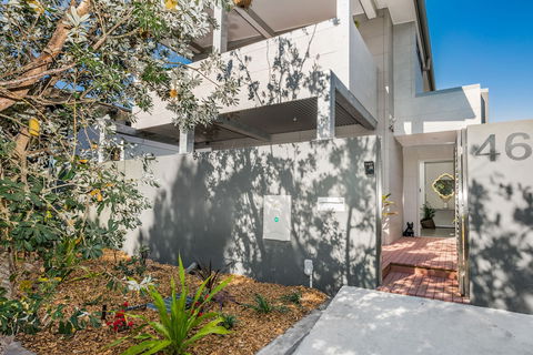 A PERFECT STAY - Catalina's - Goulburn Accommodation 0