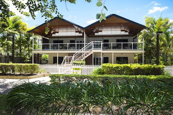 Picnic Bay Apartments Unit 1 - Goulburn Accommodation 0