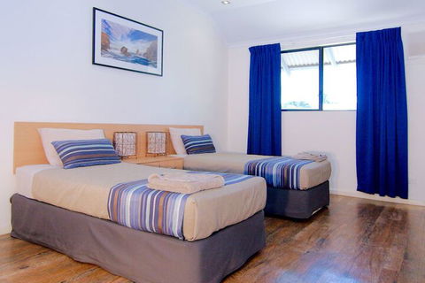 Cable Beach Apartments - Goulburn Accommodation 6