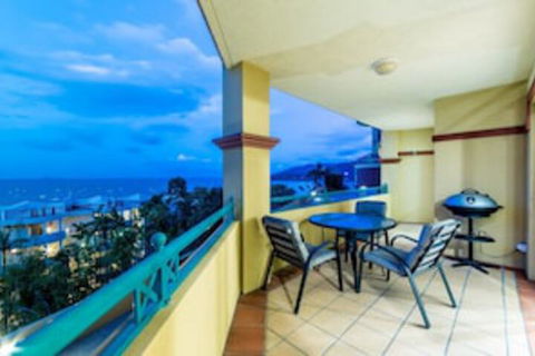Views From Golden Orchid - Airlie Beach - Goulburn Accommodation 0