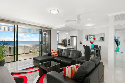 Cairns Luxury Waterfront Apartment - Goulburn Accommodation 6