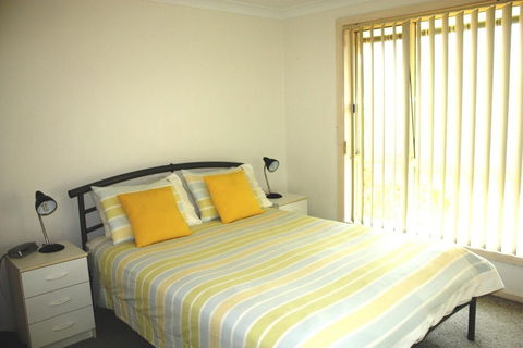 Beach Comber - Goulburn Accommodation 2