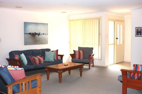 Beach Comber - Goulburn Accommodation 6