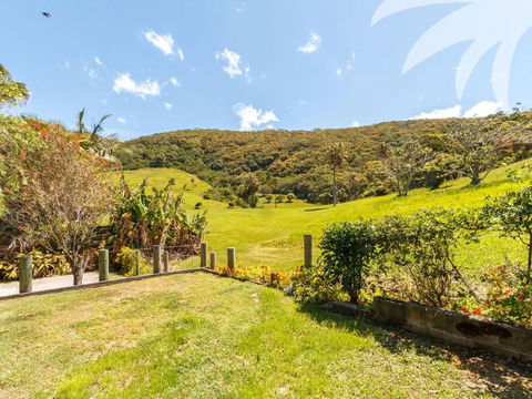 Palms House - Goulburn Accommodation 1