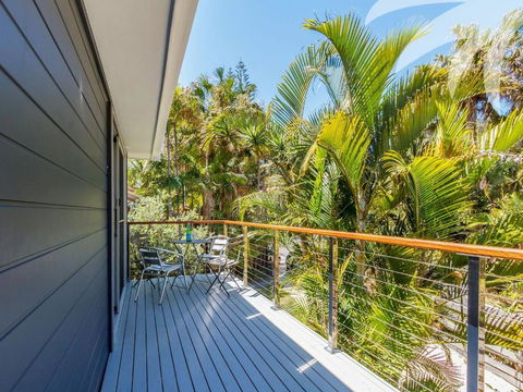 Palms House - Goulburn Accommodation 3