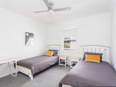 The Beach Shack - Goulburn Accommodation 1