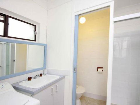 Villa Manyana Unit 25 - Goulburn Accommodation 4