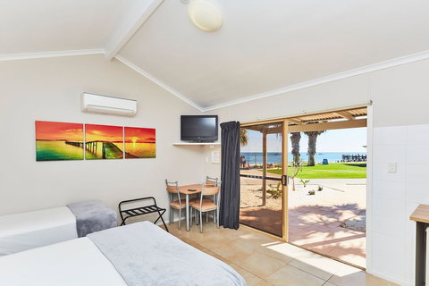 RAC Monkey Mia Dolphin Resort - Goulburn Accommodation 6