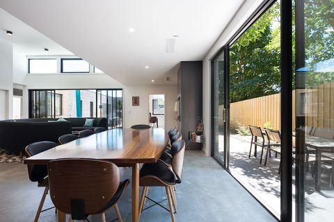 Arenas South - Goulburn Accommodation 5