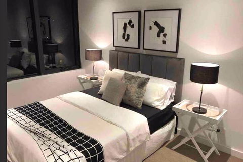 Brand New Lux Water View 3bd With Parking - Goulburn Accommodation 5