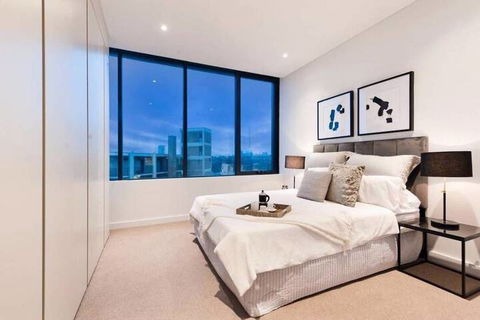 Brand New Lux Water View 3bd With Parking - Goulburn Accommodation 2
