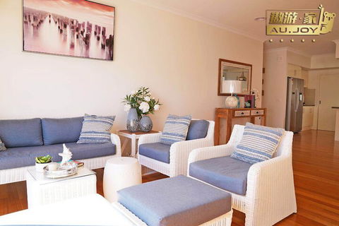 AUJOY 4 Bed Townhouse Glen Waverley - Goulburn Accommodation 7
