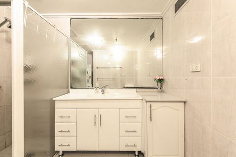 Amazing Location Cozy Stay With Parking - Goulburn Accommodation 5
