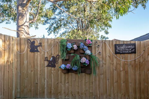 AUJOY 4 Bed Townhouse Burwood 2 - Goulburn Accommodation 1