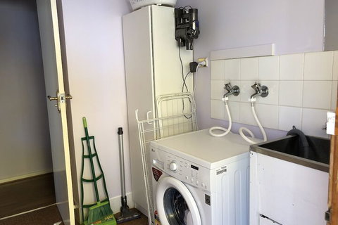 Canberra Entire House 3 Bedroom - Goulburn Accommodation 4