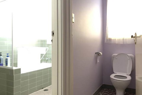 Canberra Entire House 3 Bedroom - Goulburn Accommodation 6
