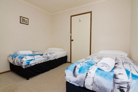 Alrima Lodge Bright - Goulburn Accommodation 2