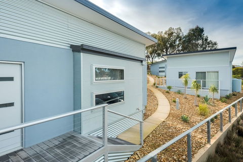 Albury Yalandra Apartment 5 - Goulburn Accommodation 0