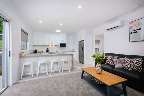 Albury Yalandra Apartment 2 - Goulburn Accommodation 4