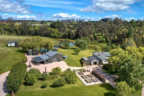 The Cottage At 3 Willows Vineyard - Goulburn Accommodation 1