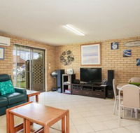 Tee Jays Sawtell NSW - Goulburn Accommodation