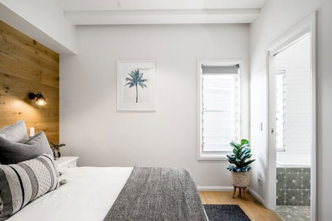 A PERFECT STAY - Luxe & Bloom - Goulburn Accommodation 3