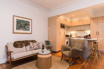 Art Deco 2 Bed Sydney & Darlinghurst Gem - Goulburn Accommodation 5