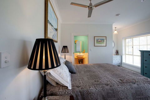 Angaston House - Goulburn Accommodation 2