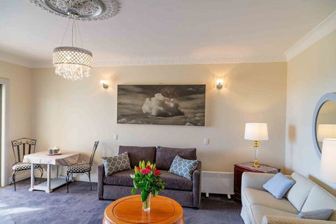 Angaston House - Goulburn Accommodation 6